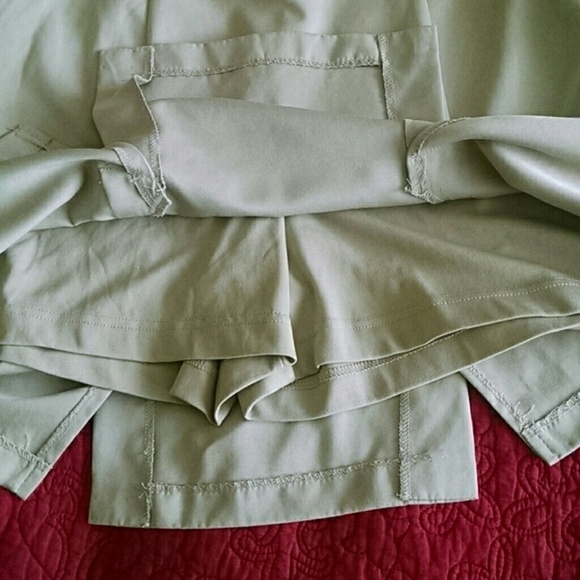 5/$25  petite khaki skort, school uniform - Picture 3 of 7